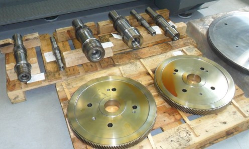 Machining of a full gear kit for steam turbine gas extraction gearbox